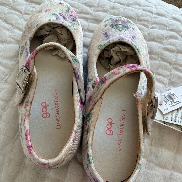 GAP x LoveShackFancy Toddler Girl 7 Mary Jane Floral Shoes NWT - Picture 8 of 15